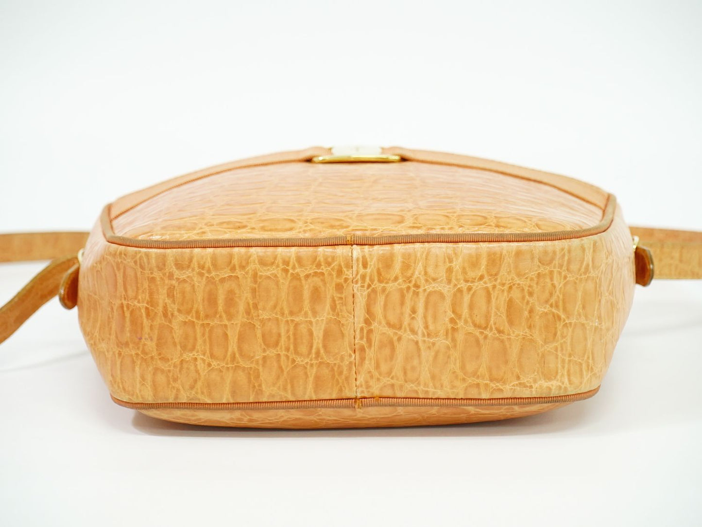 Salvatore Ferragamo ヴァラ ショルダーバッグ オレンジ