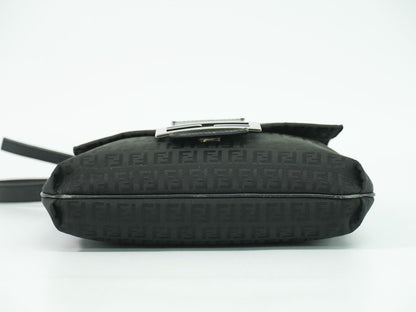 FENDI ズッキーノ ショルダーバッグ ブラック 8BT127