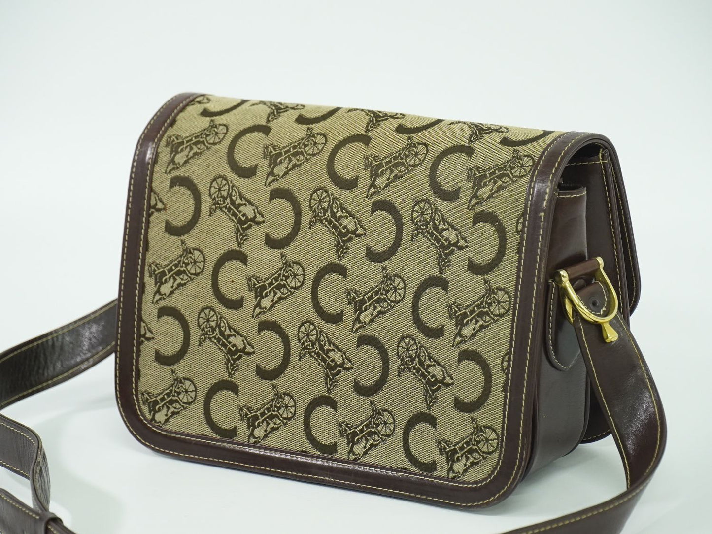 CELINE Cサルキー 馬車金具 ショルダーバッグ ベージュ ブラウン