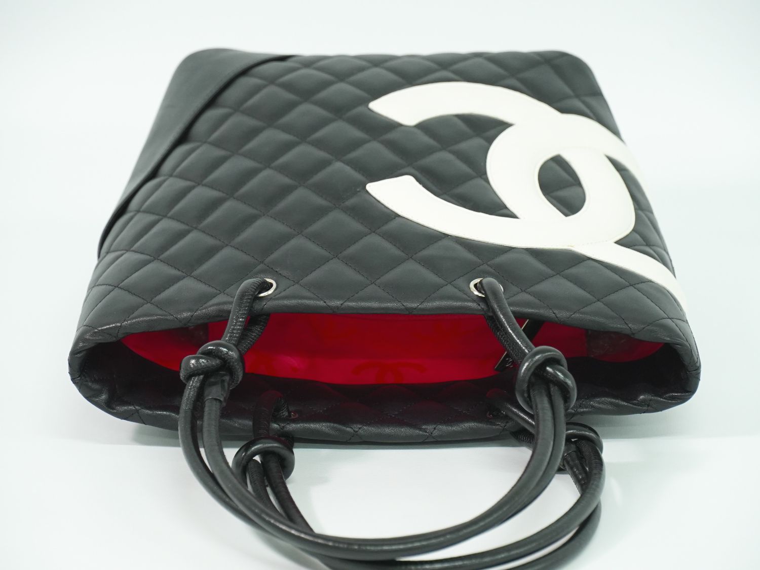 CHANEL ココマーク ミディアム トートバッグ ブラック ホワイト