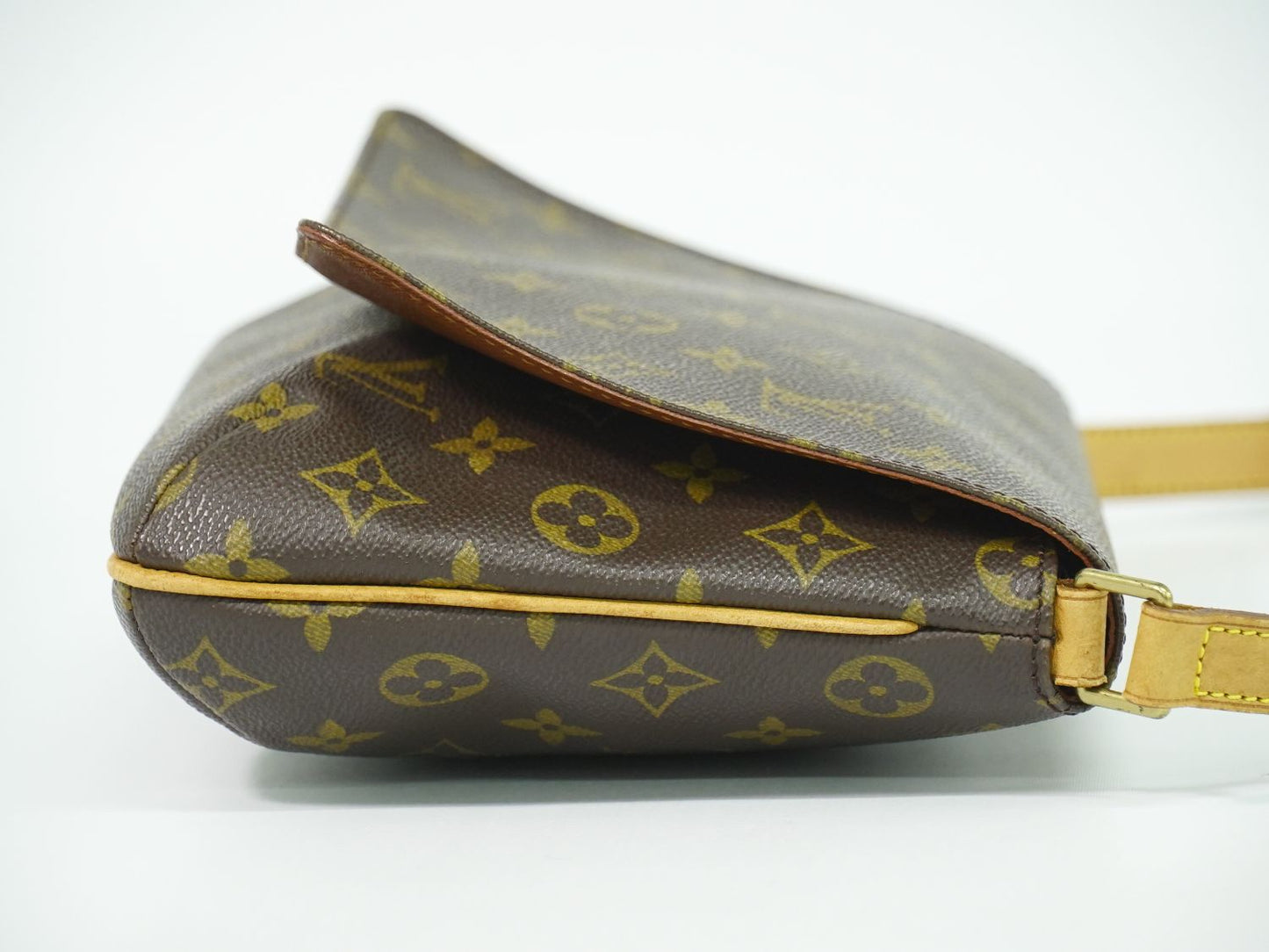 LOUIS VUITTON ミュゼットタンゴ ショート モノグラム ショルダーバッグ M51257