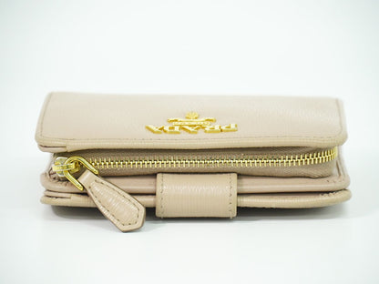 PRADA サフィアーノ 折財布 ピンクベージュ