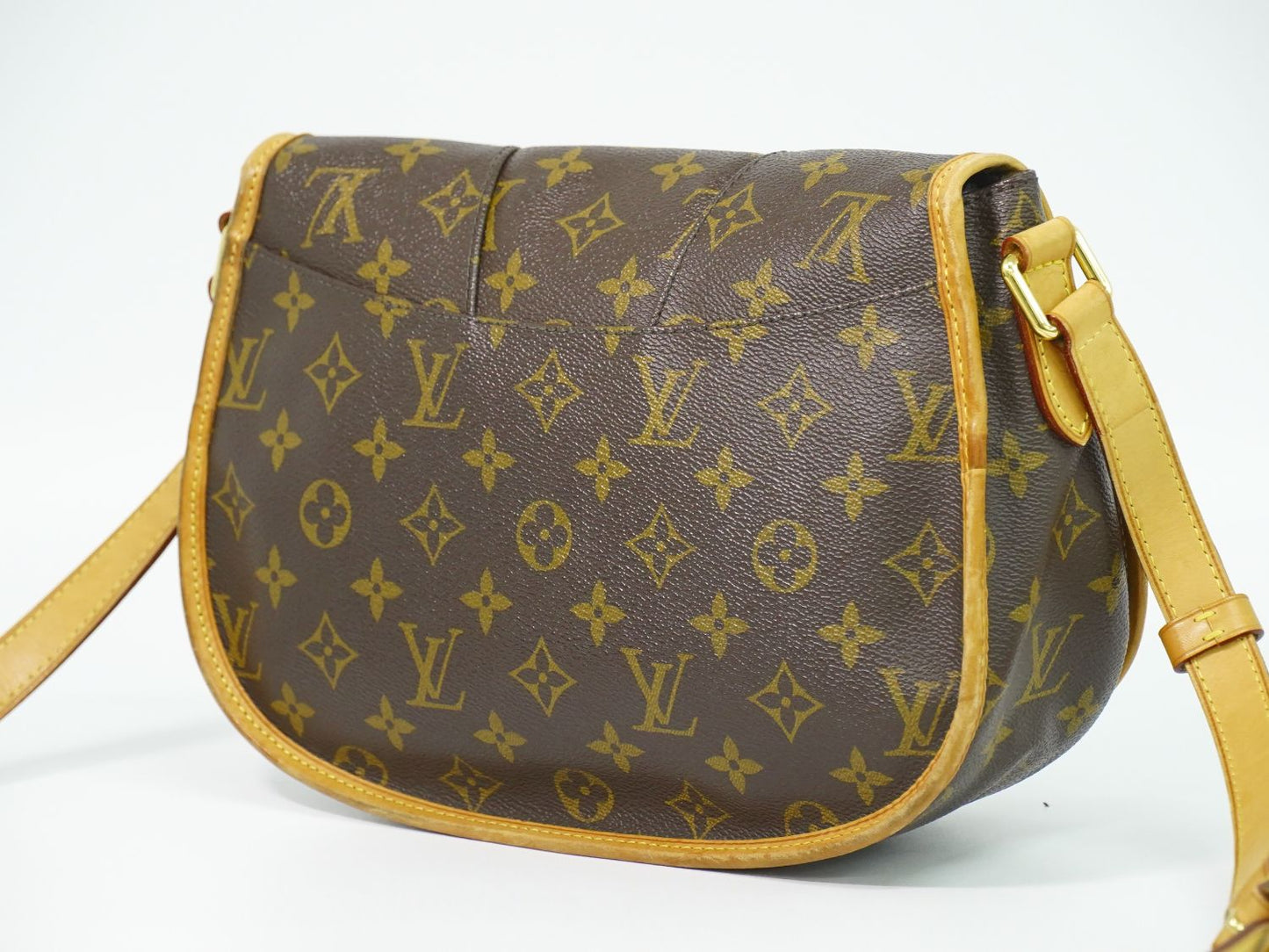 LOUIS VUITTON メニルモンタン PM モノグラム ショルダーバッグ M40474