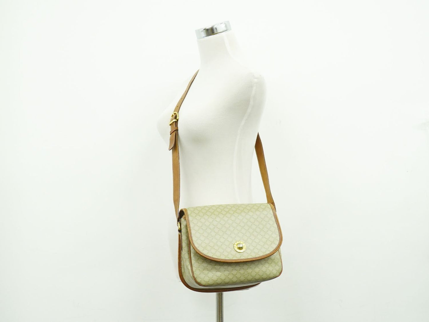 CELINE マカダム ショルダーバッグ ベージュ