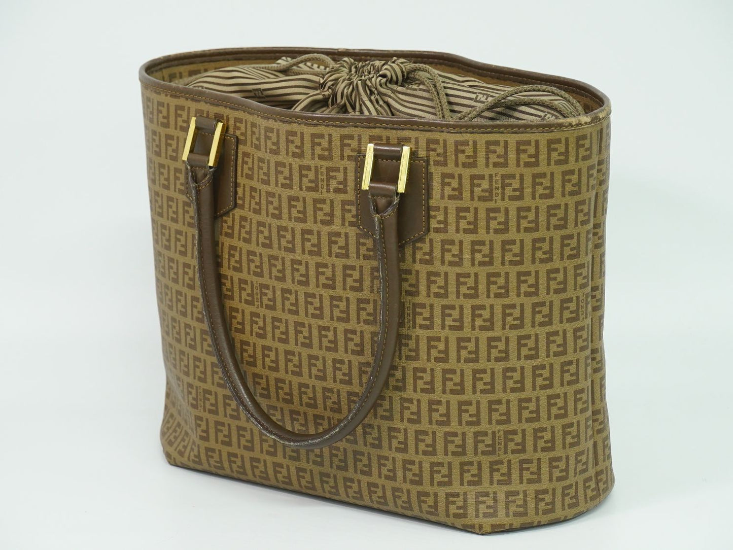 FENDI ズッキーノ トートバッグ ブラウン 8BH240