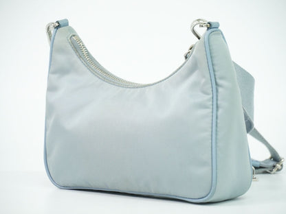 PRADA Re-Edition 2005 ショルダーバッグ ライトブルー