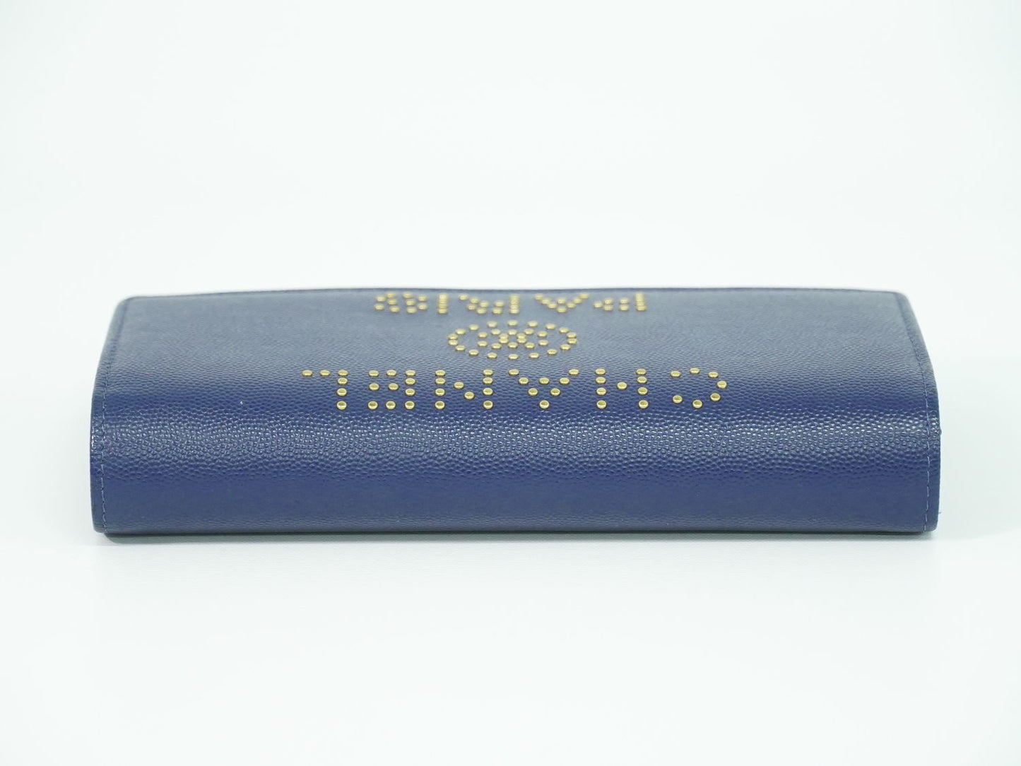 CHANEL ドーヴィル ココマーク スタッズ 長財布 ネイビー