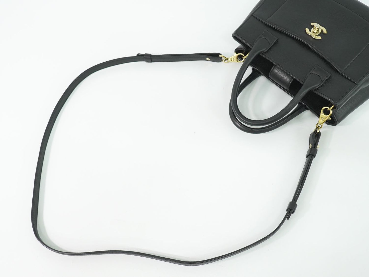CHANEL ココマーク ネオ エグゼクティブ トート 2WAY ショルダーバッグ ブラック