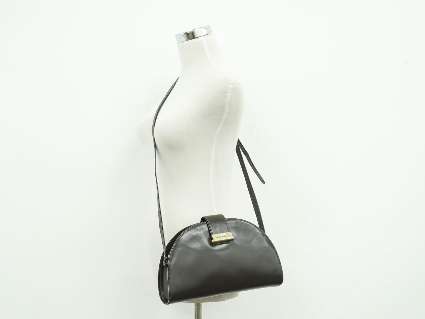 FENDI ショルダーバッグ ブラウン