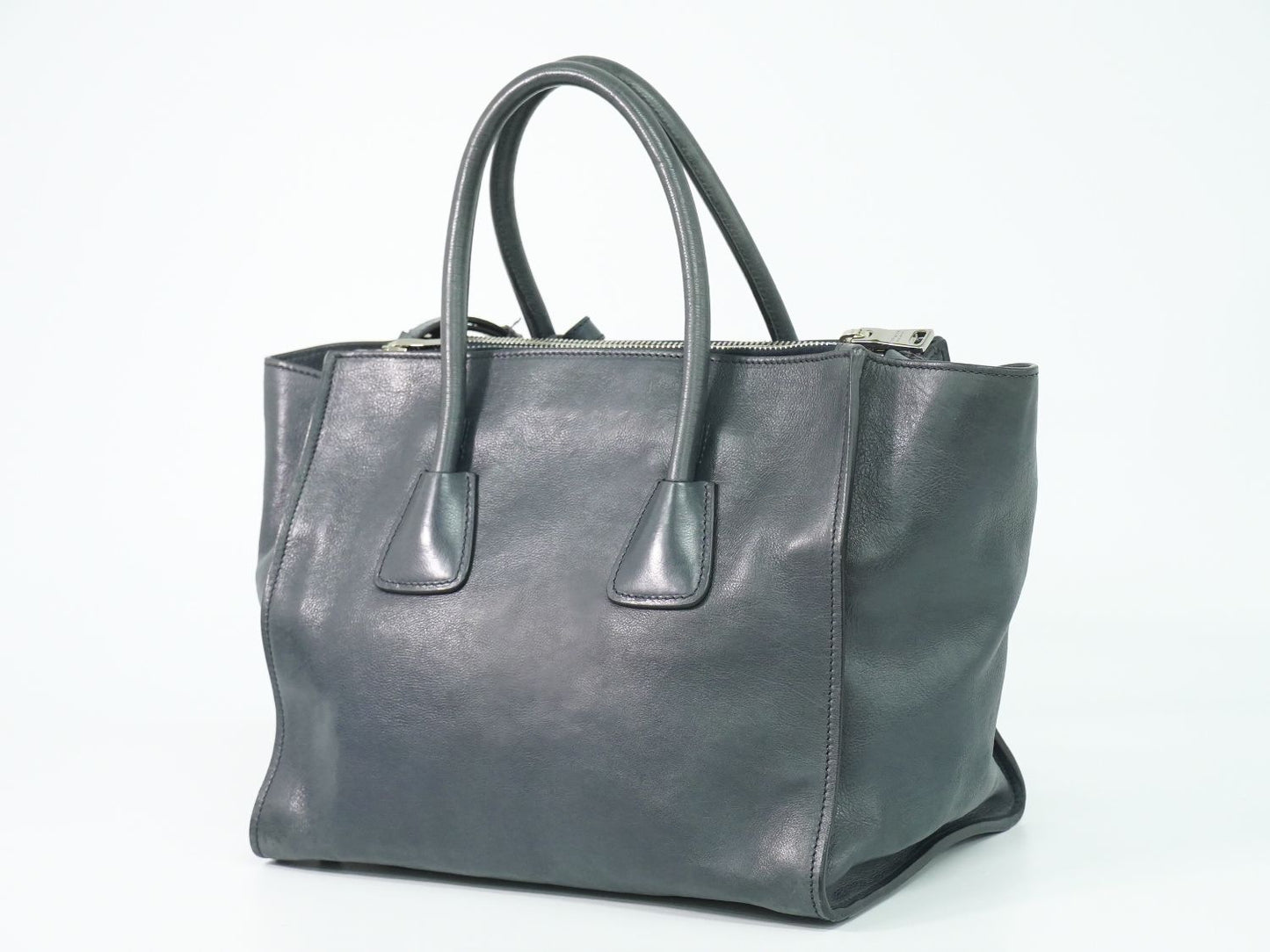 PRADA 2WAY ショルダーバッグ グレー BN2619