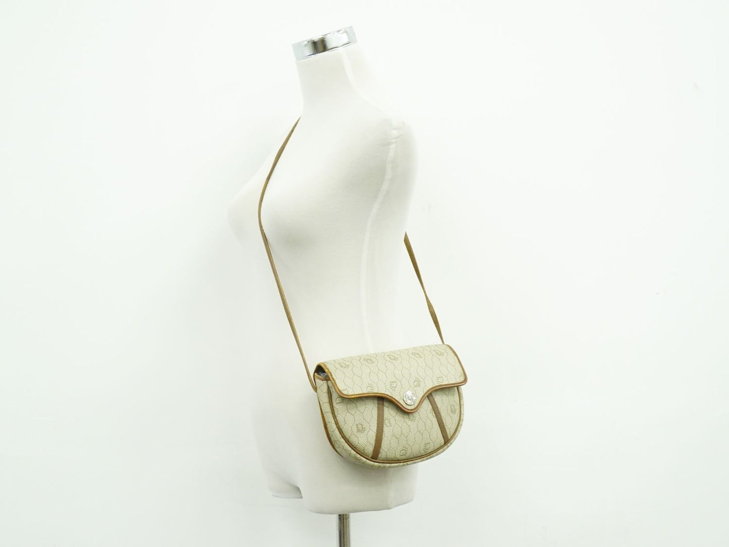 Christian Dior ハニカム柄 ショルダーバッグ ベージュ