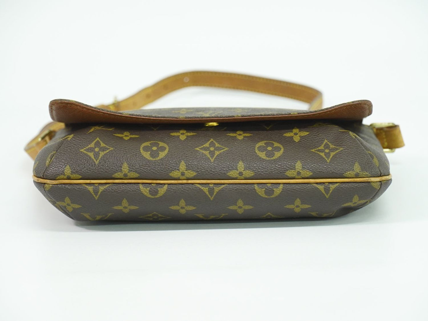 LOUIS VUITTON ミュゼットタンゴ ショート モノグラム ショルダーバッグ M51257