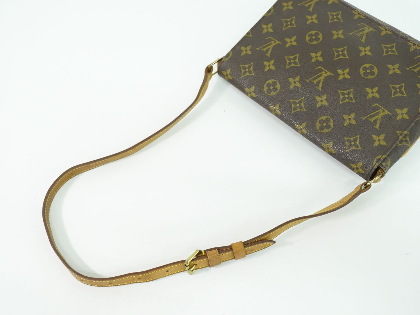 LOUIS VUITTON ミュゼットタンゴ ショート モノグラム ショルダーバッグ M51257