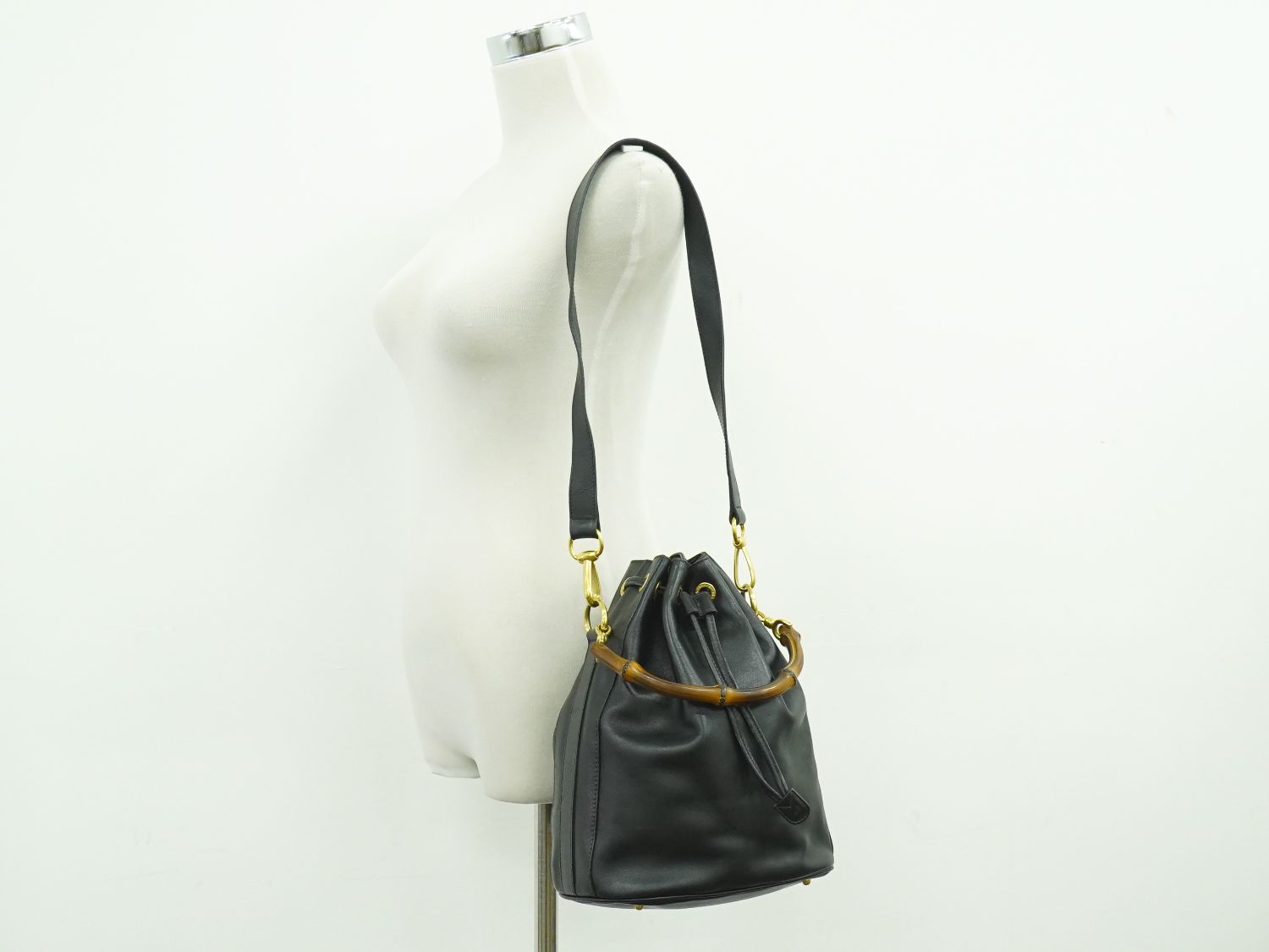 GUCCI バンブー 2WAY ショルダーバッグ ブラック – BRAND BOX by HIRAKOBA