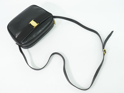 Salvatore Ferragamo ヴァラ ショルダーバッグ ブラック