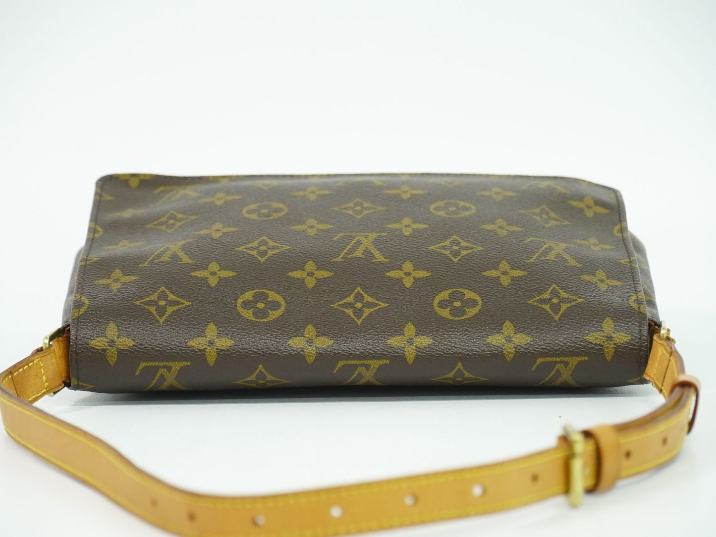 LOUIS VUITTON ミュゼットタンゴ ショート モノグラム ショルダーバッグ M51257