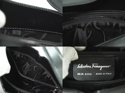 Salvatore Ferragamo ガンチーニ ショルダーバッグ ブラック