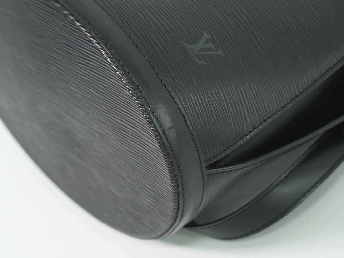 LOUIS VUITTON クリュニー エピ レザー ショルダーバッグ ノワール ブラック M52252