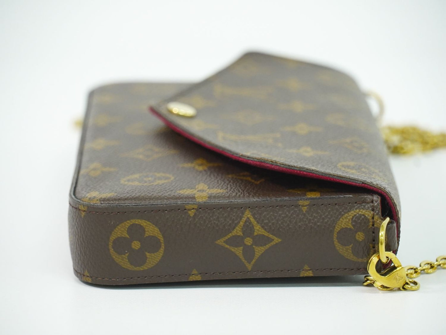 LOUIS VUITTON 新型 ポシェット フェリシー モノグラム チェーン ショルダーバッグ M81896