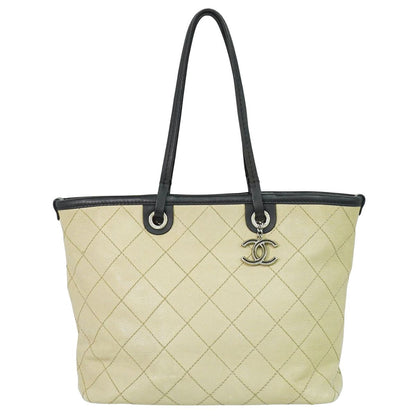 CHANEL オンザロード ワイルドステッチ ショルダーバッグ ベージュ