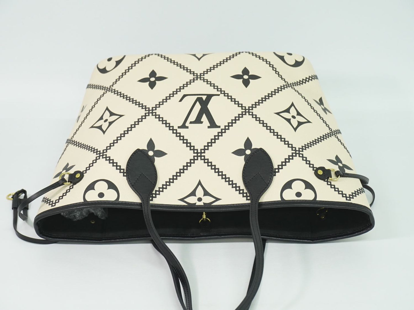 LOUIS VUITTON ネヴァーフル MM モノグラム アンプラント レザー トートバッグ クレーム M46039