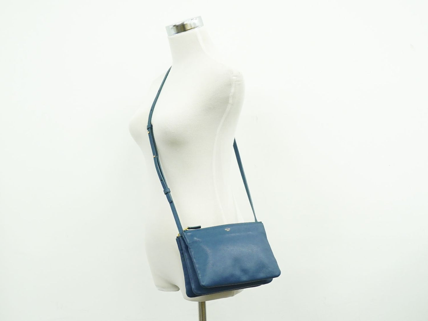 CELINE トリオ スモール ショルダーバッグ ブルー
