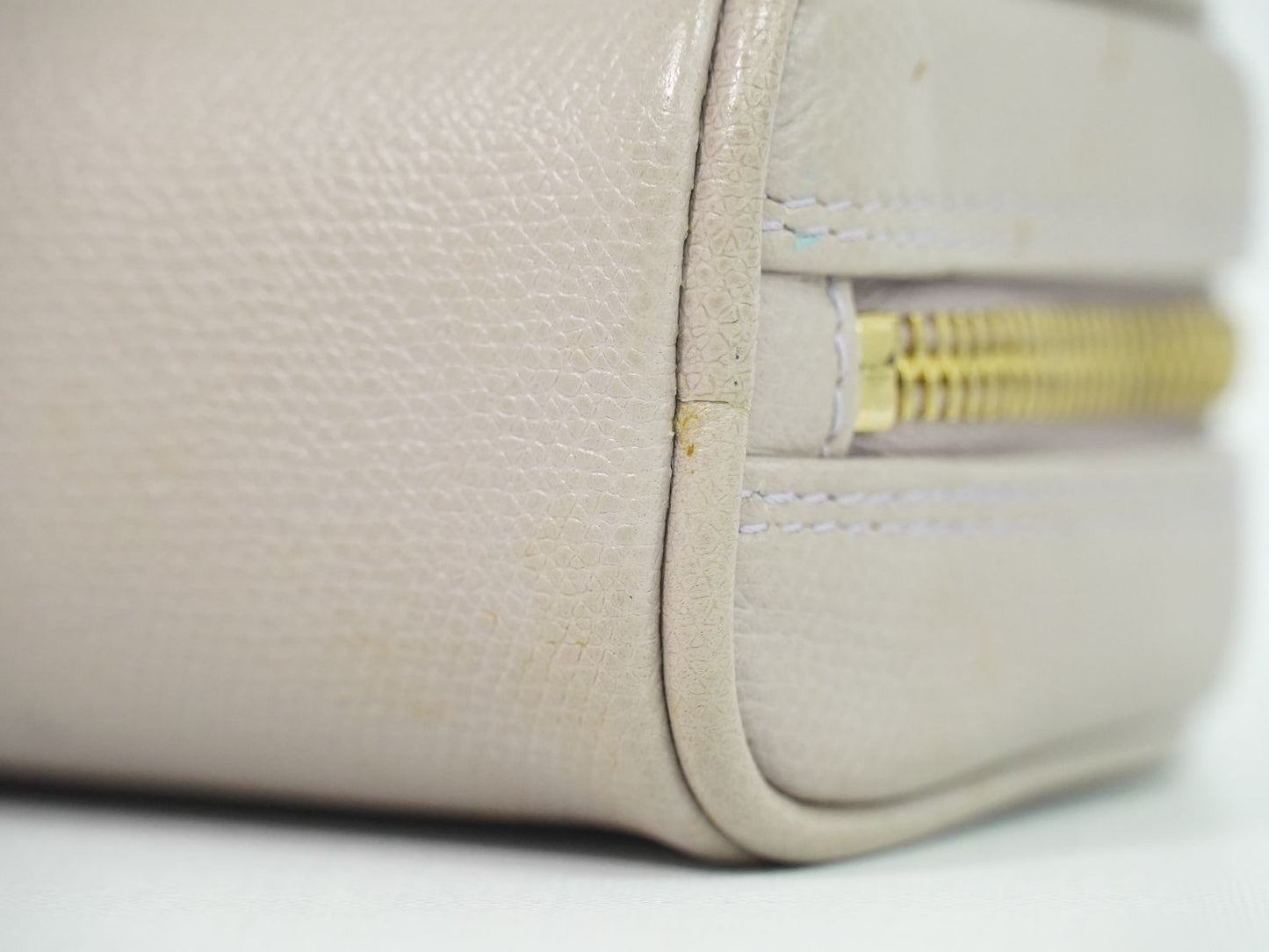 CHANEL ココボタン ポーチ グレージュ