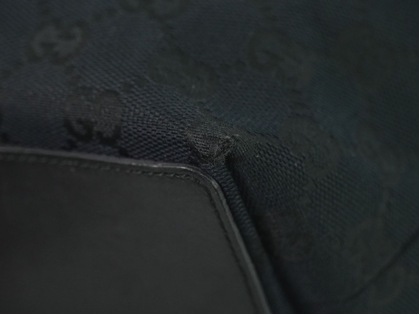 GUCCI GGキャンバス トートバッグ ブラック 002.1099