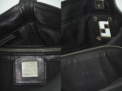 FENDI ロゴ ショルダーバッグ ブラック