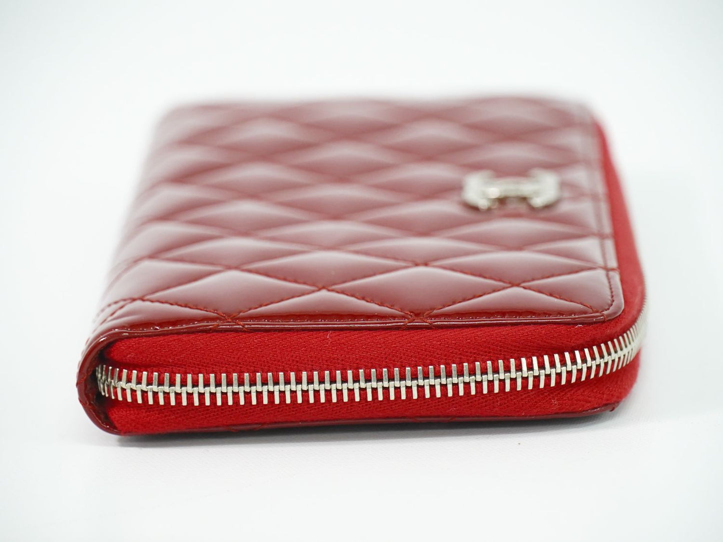 CHANEL ココマーク マトラッセ 長財布 レッド