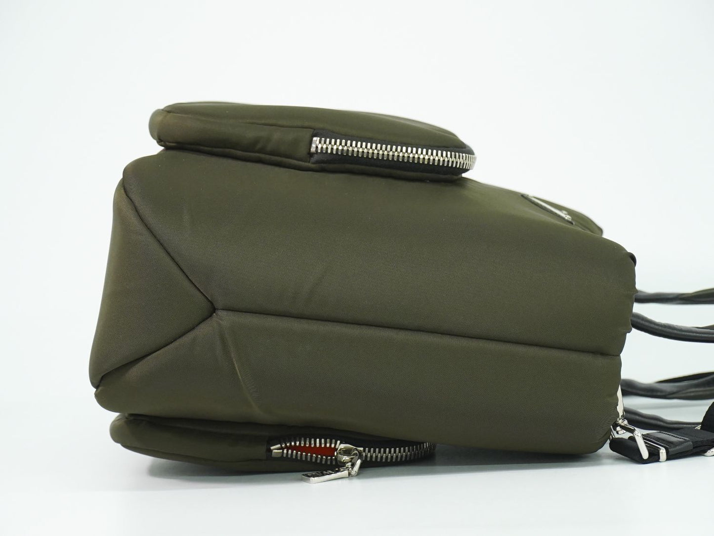 PRADA テスート ポケット 2WAY ショルダーバッグ カーキ 1BG273