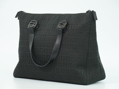FENDI ズッキーノ トートバッグ ブラック 8BH138