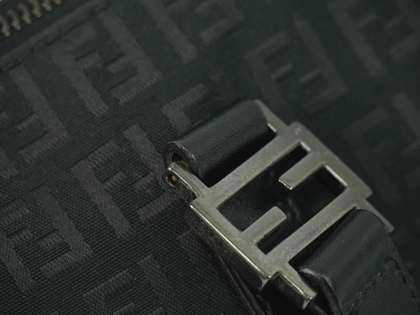 FENDI ズッキーノ トートバッグ ブラック 8BH138