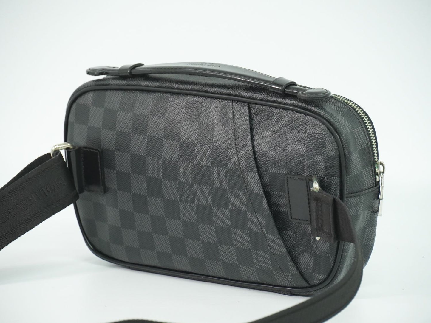 LOUIS VUITTON アンブレール ダミエ グラフィット ボディバッグ ブラック グレー N41289