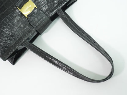 Salvatore Ferragamo ヴァラ ショルダーバッグ ブラック