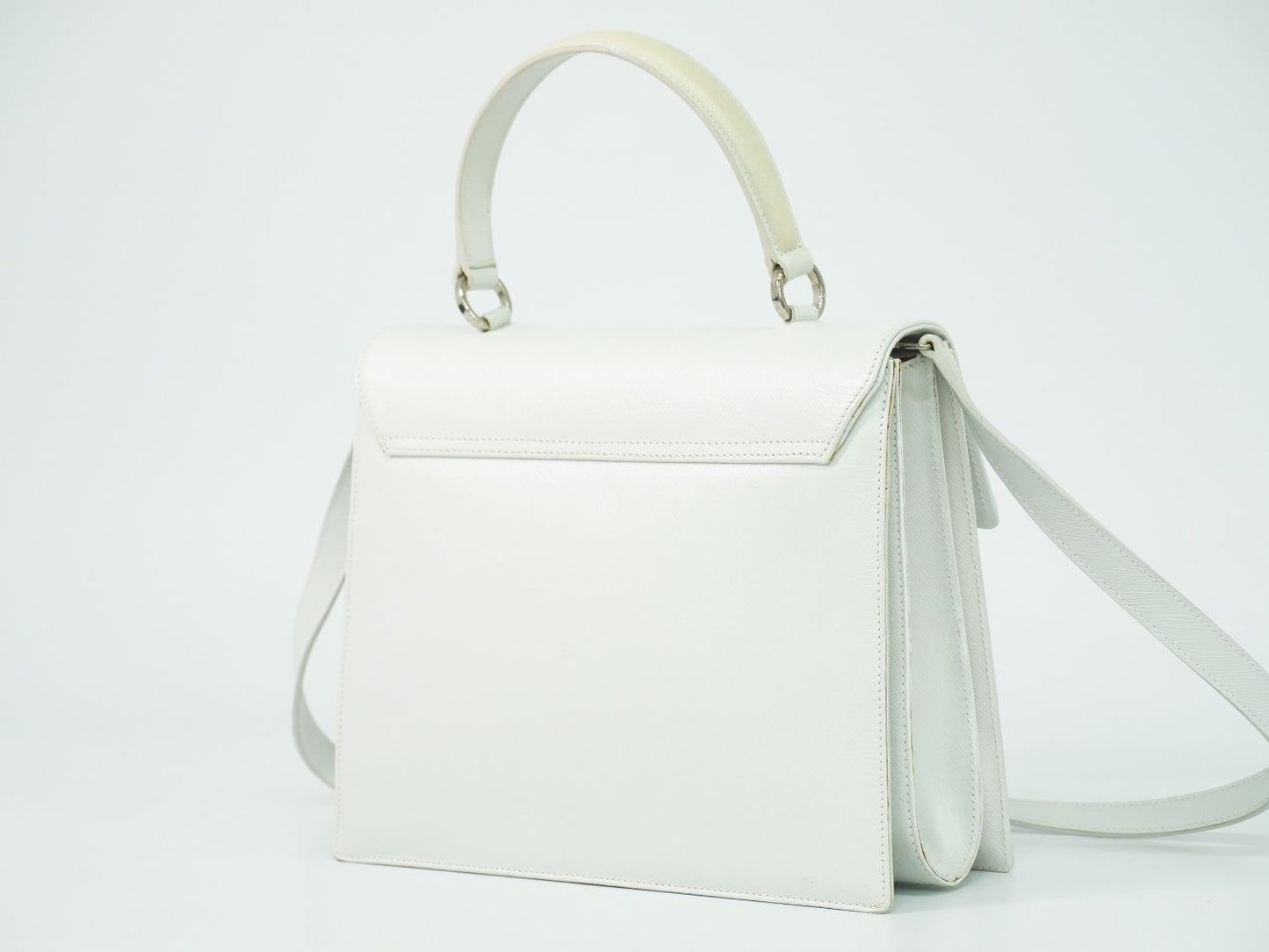 Salvatore Ferragamo ガンチーニ 2WAY ショルダーバッグ ホワイト