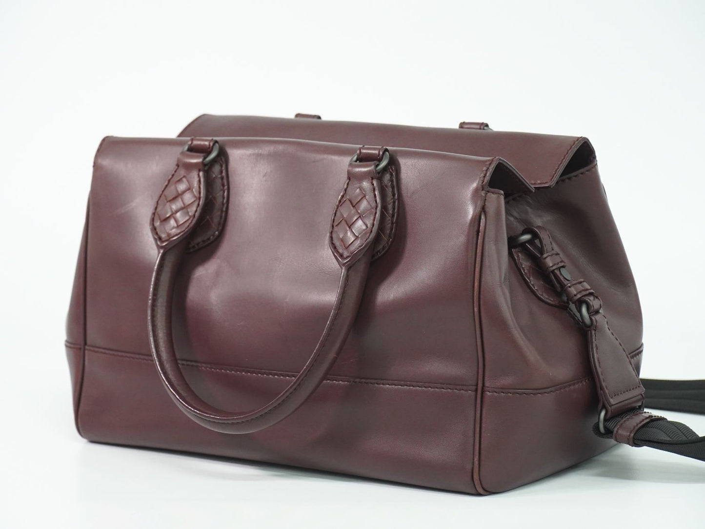 BOTTEGA VENETA イントレチャート 2WAY ショルダーバッグ ボルドー