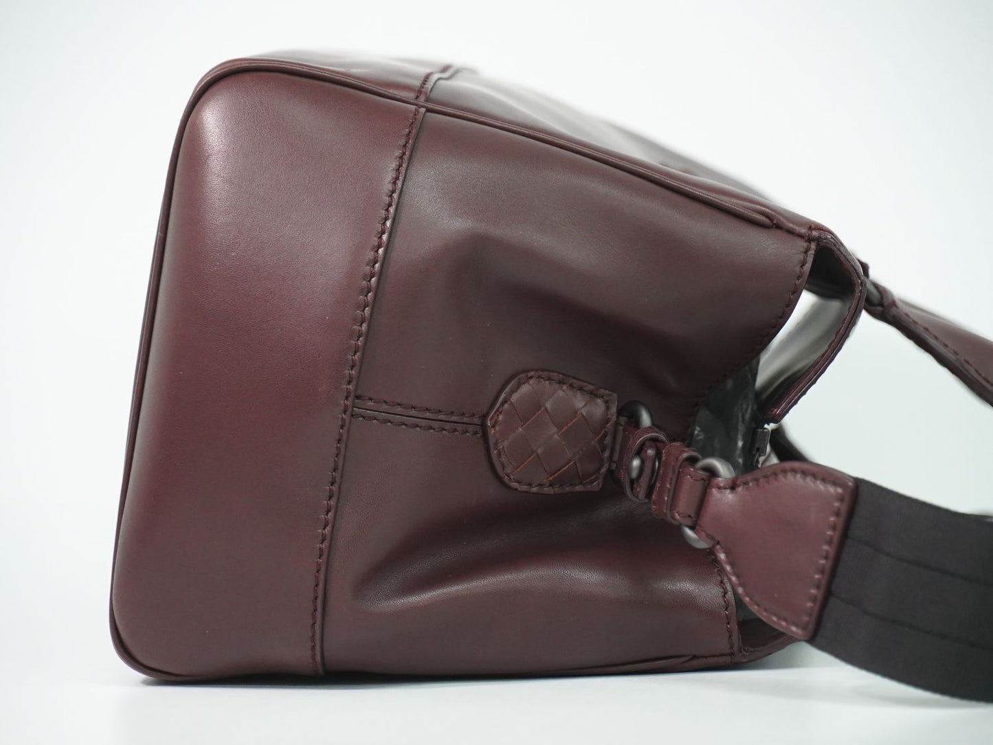 BOTTEGA VENETA イントレチャート 2WAY ショルダーバッグ ボルドー