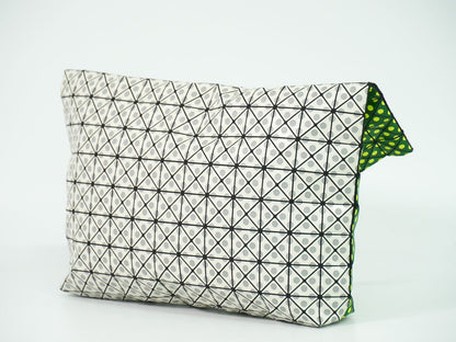 BAOBAO ISSEY MIYAKE ドット クラッチバッグ グリーン ホワイト