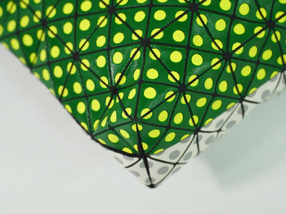 BAOBAO ISSEY MIYAKE ドット クラッチバッグ グリーン ホワイト