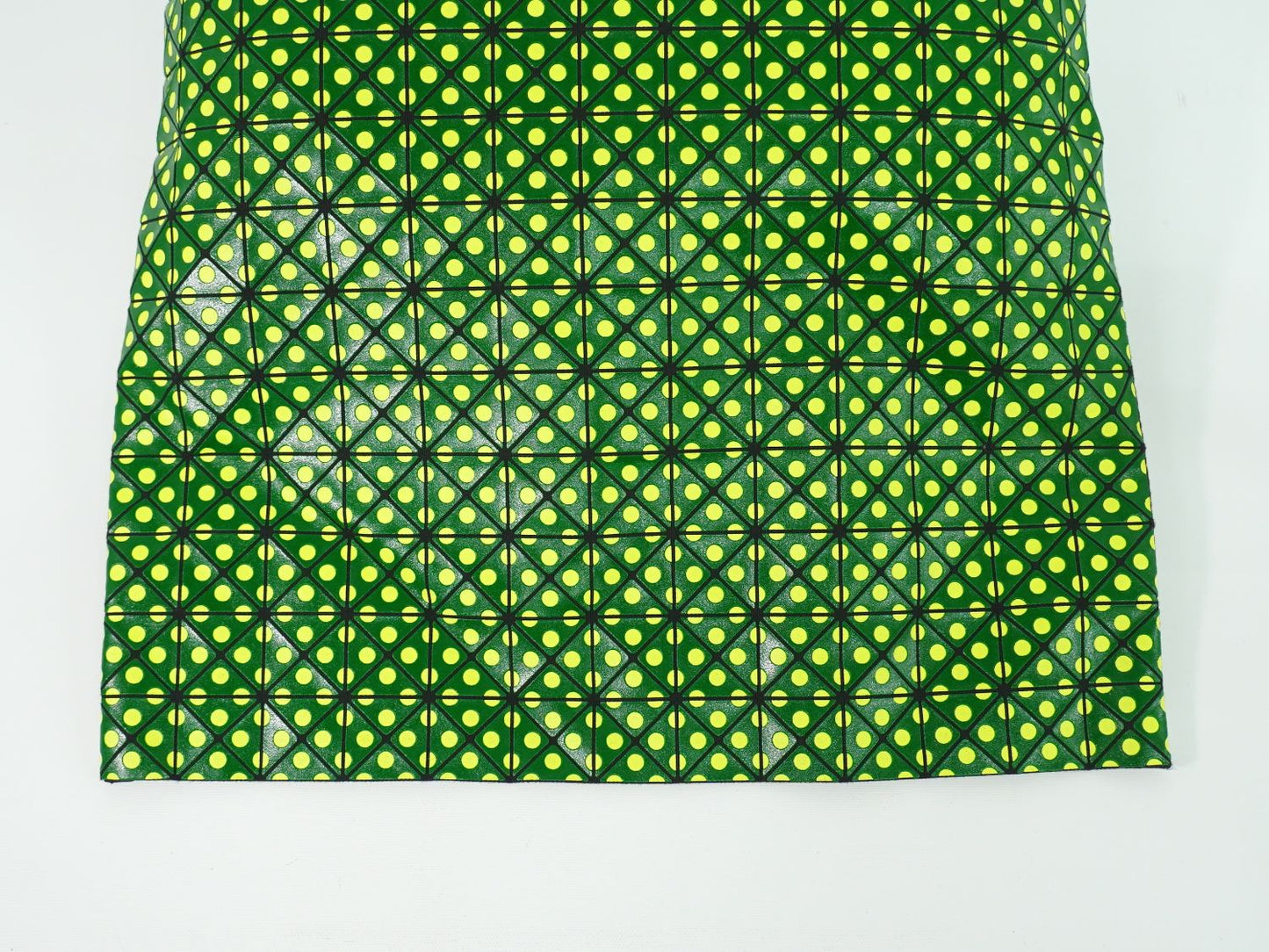 BAOBAO ISSEY MIYAKE ドット クラッチバッグ グリーン ホワイト