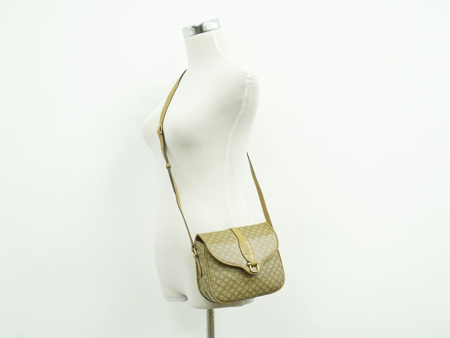 CELINE マカダム ショルダーバッグ ベージュ