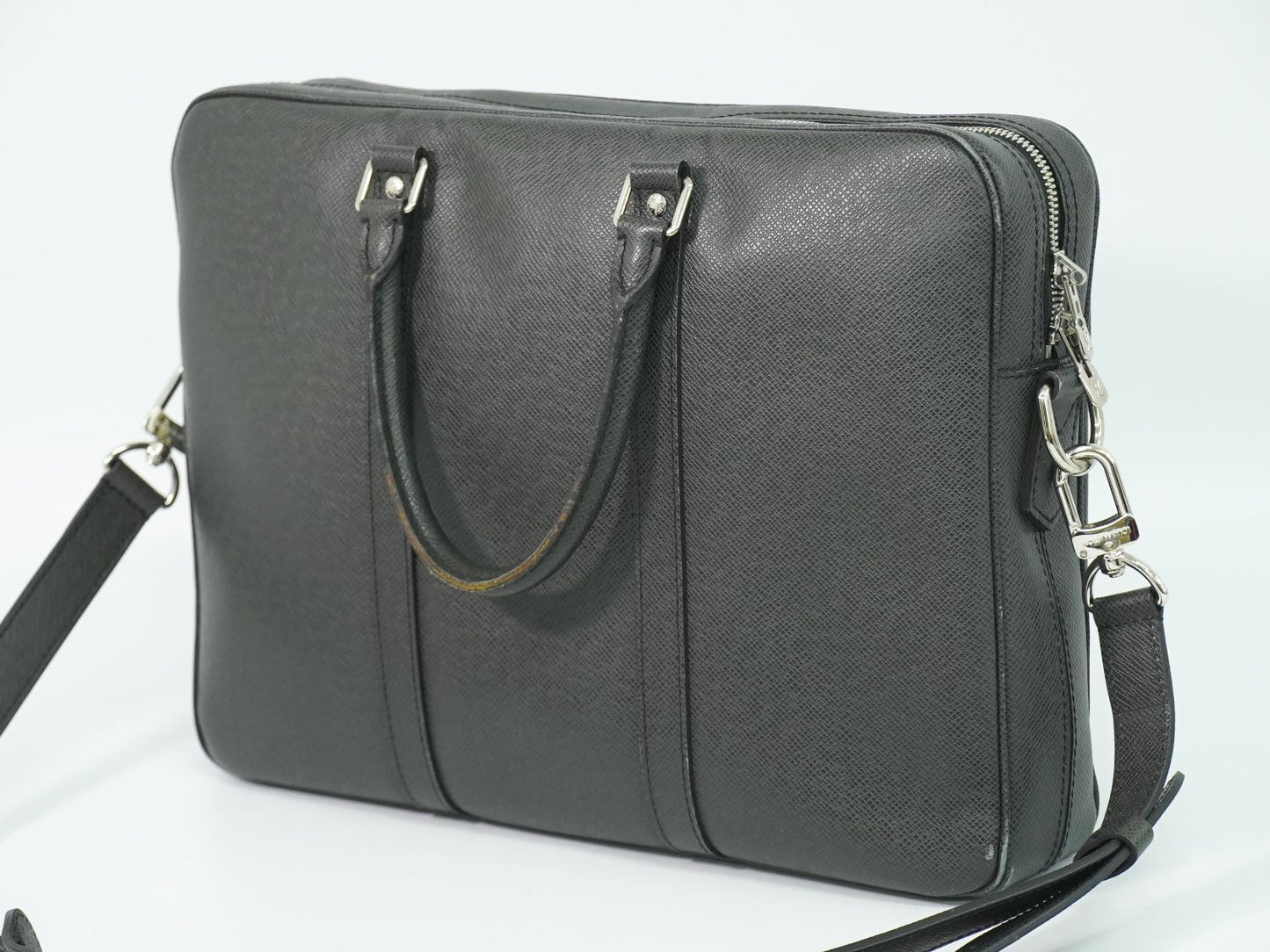 LOUIS VUITTON ポルトドキュマン ヴォワヤージュ タイガ レザー 2WAY ビジネスバッグ アルドワーズ M30638