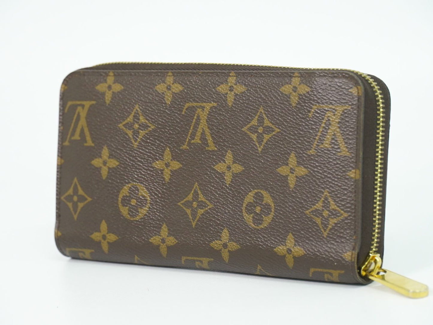 LOUIS VUITTON 新型 ジッピーウォレット モノグラム ラウンドファスナー 長財布 M42616