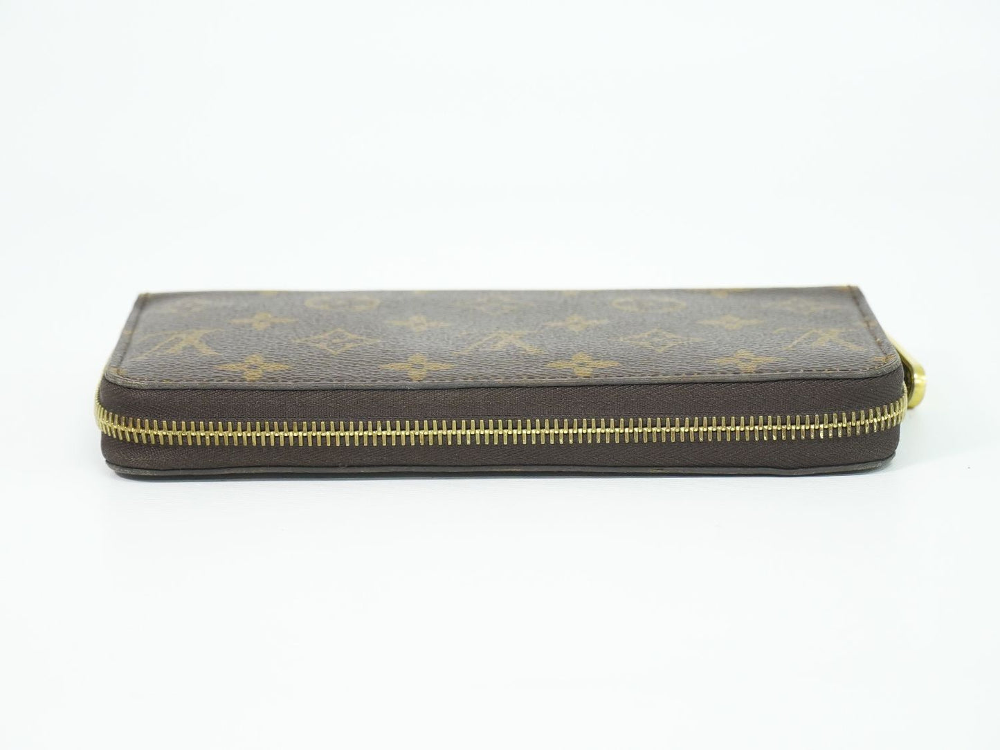 LOUIS VUITTON 新型 ジッピーウォレット モノグラム ラウンドファスナー 長財布 M42616