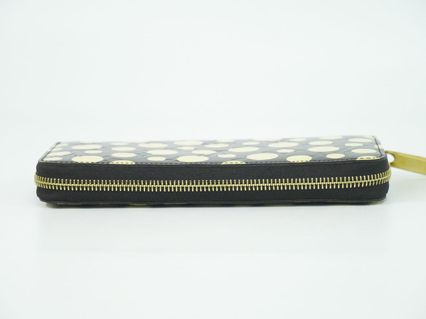 LOUIS VUITTON ジッピーウォレット モノグラム ヴェルニ ドットインフィニティ 草間彌生 長財布 ブラック ホワイト M91573