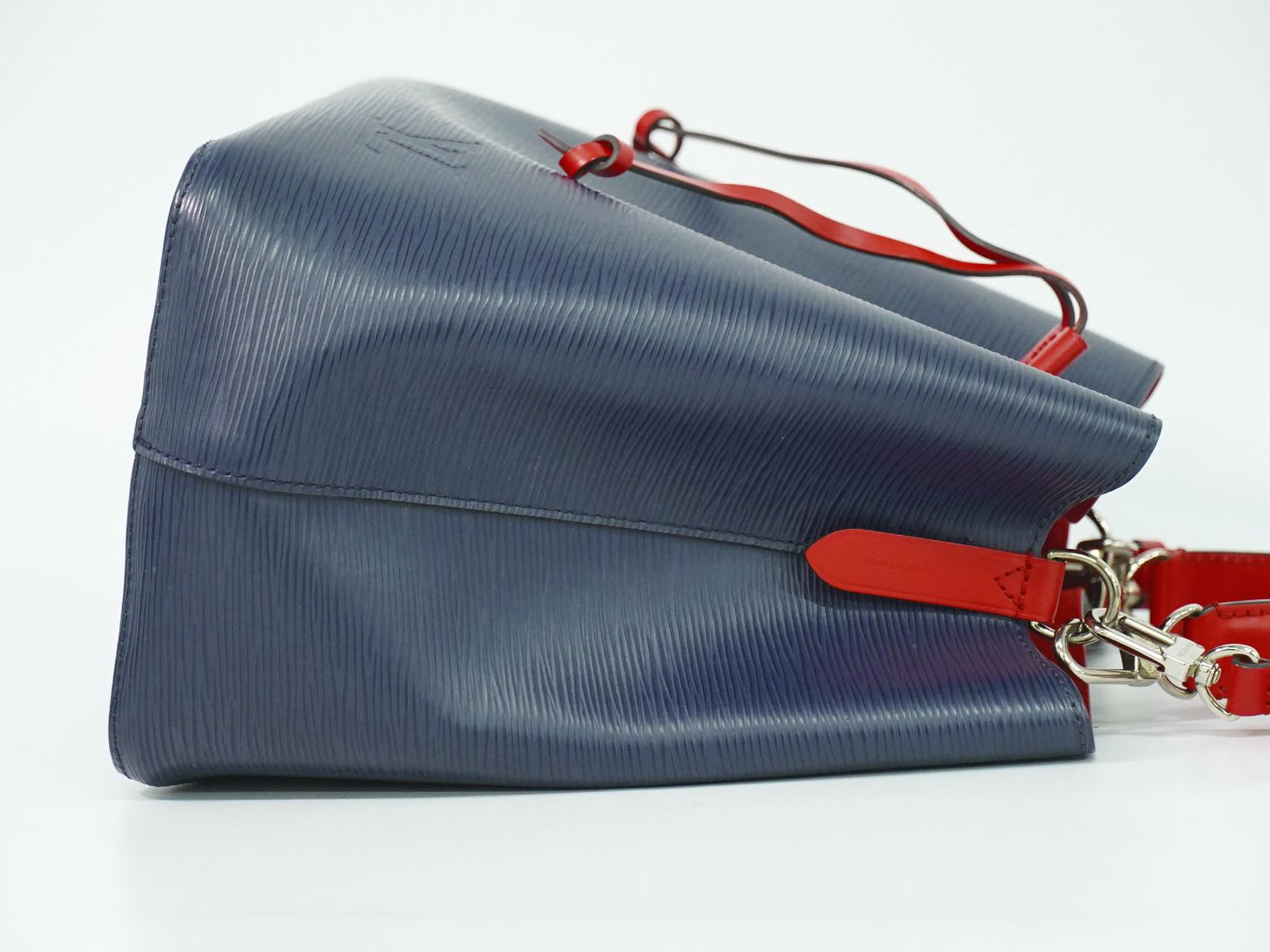 LOUIS VUITTON ネオノエ エピ レザー 2WAY ショルダーバッグ アンディゴブルー M54367