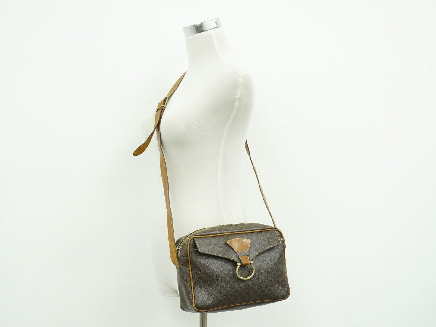 CELINE マカダム ショルダーバッグ ブラウン