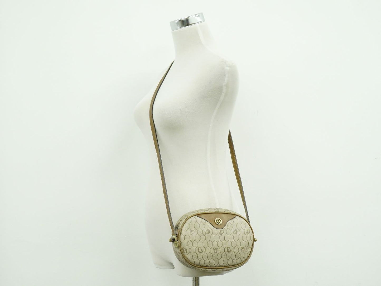 Christian Dior ハニカム柄 ショルダーバッグ ベージュ