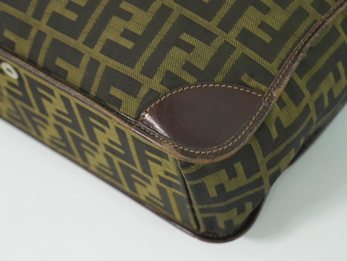 FENDI ズッカ トートバッグ ブラウン